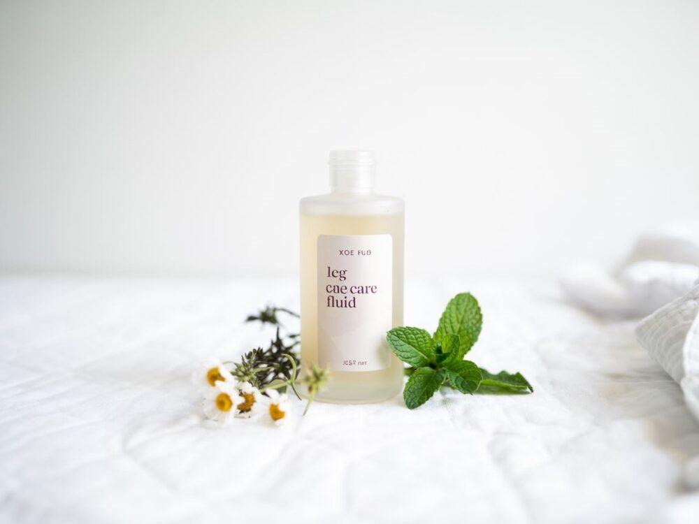 aplikacja fluidu na nogi