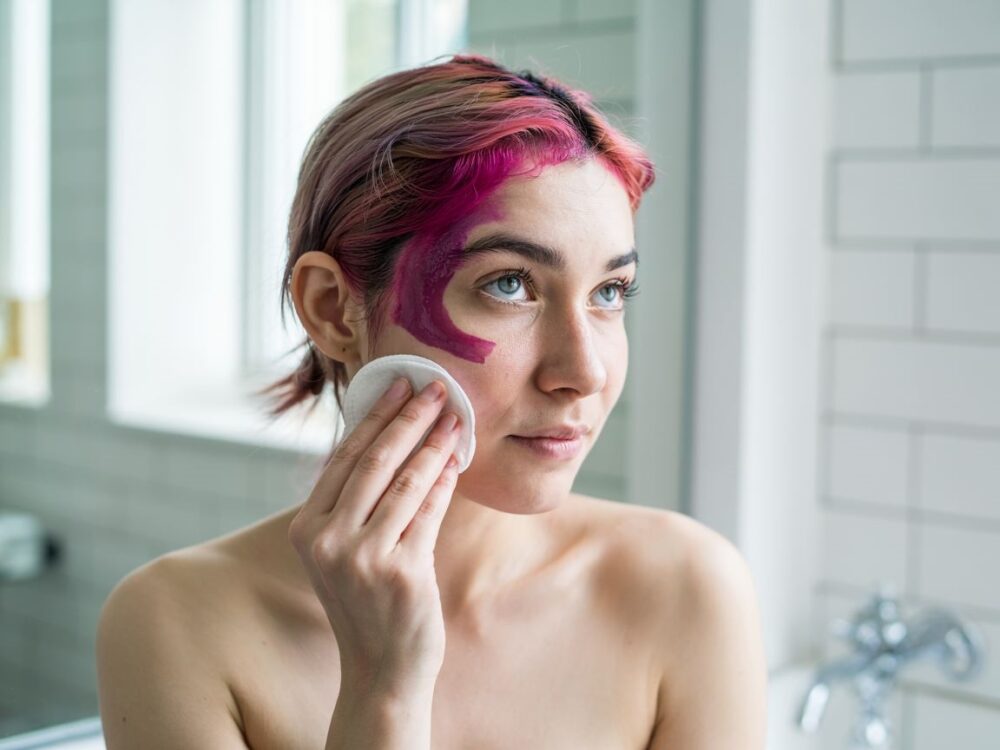 czysta skóra przy linii włosów