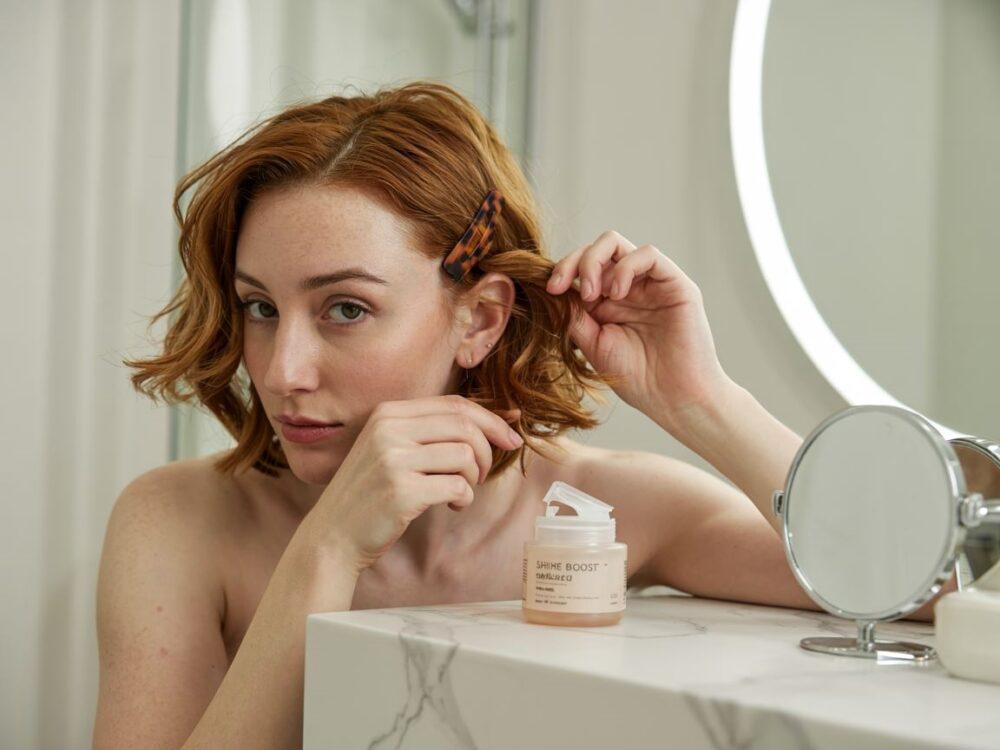 praktyczne upięcie krótkich włosów